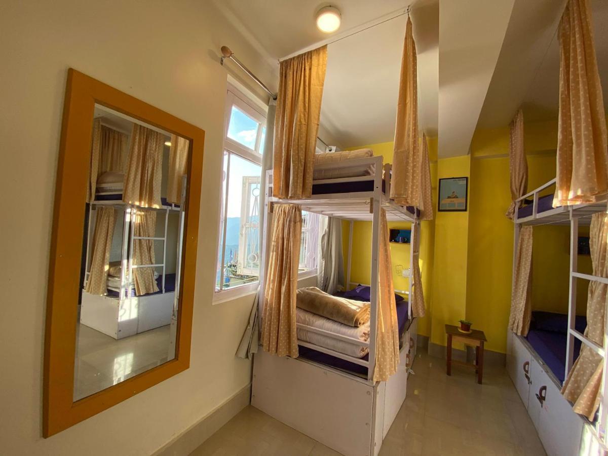 Hostel Tag Along Backpackers Gangtok Exterior foto